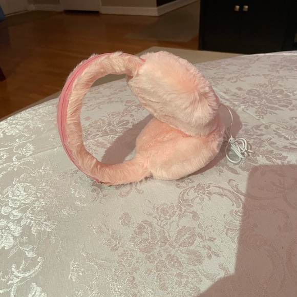 Cozy Pink WIRED Ear-Muffs BRAND NEW --NOT WIRELESS - Picture 4 of 8